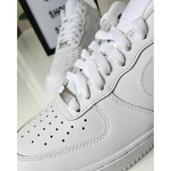 * 8.5 WOMEN'S NIKE AIR FORCE 1 LOW WHITE CW2288-111 SNEAKERS - Picture 9 of 11